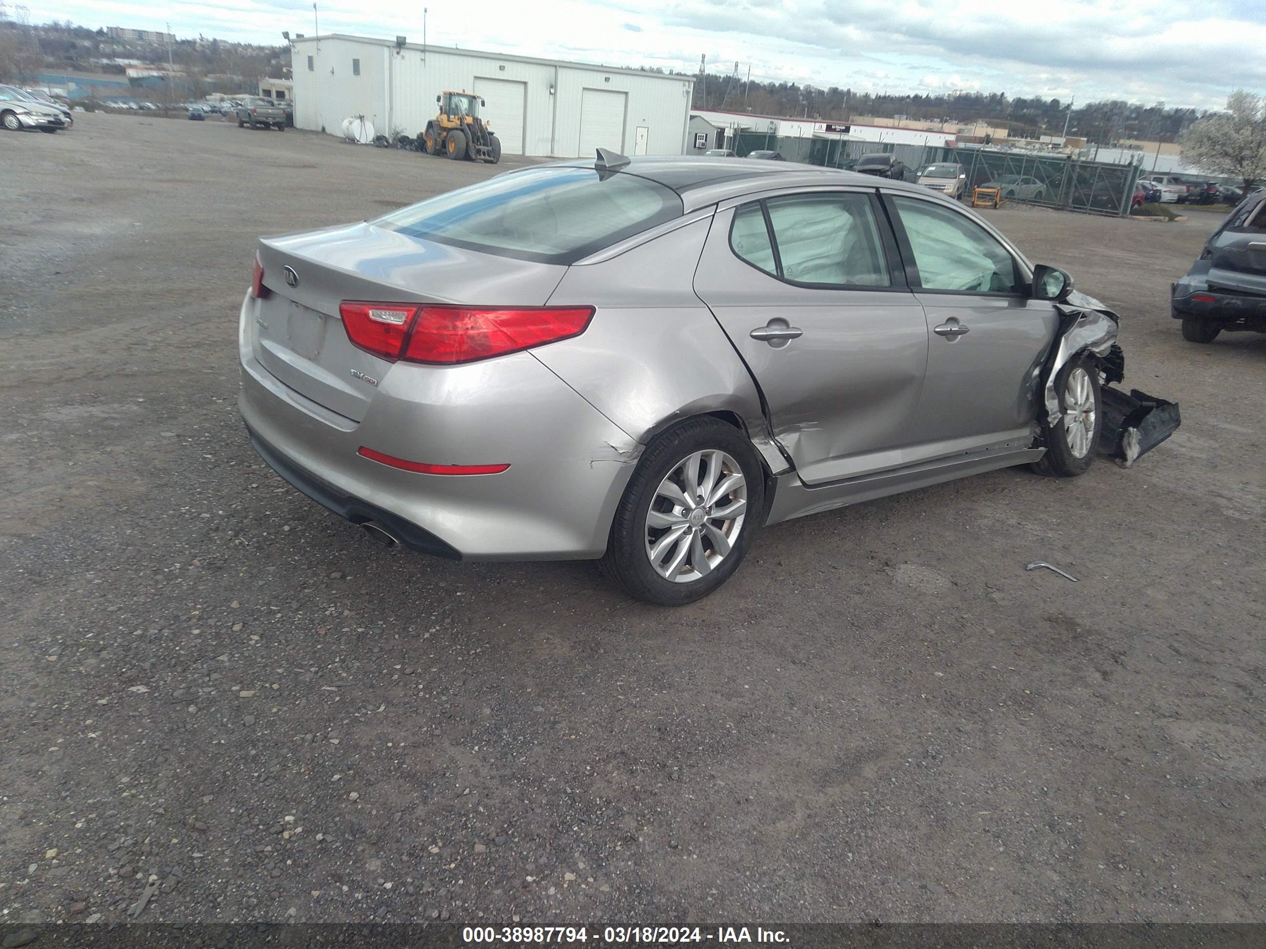 Photo 3 VIN: 5XXGN4A78FG383678 - KIA OPTIMA 