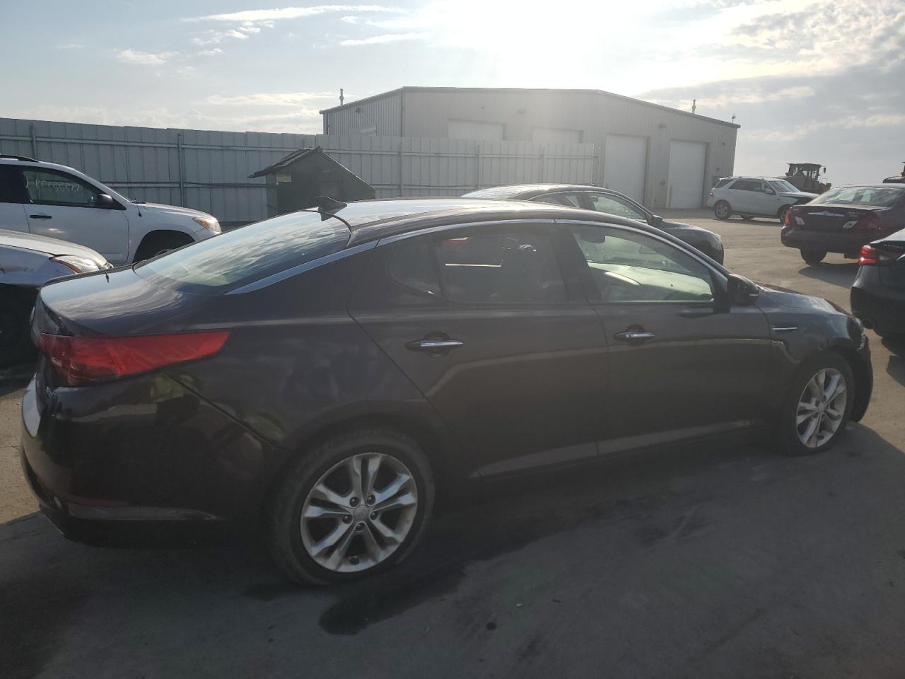 Photo 2 VIN: 5XXGN4A79CG032161 - KIA OPTIMA 