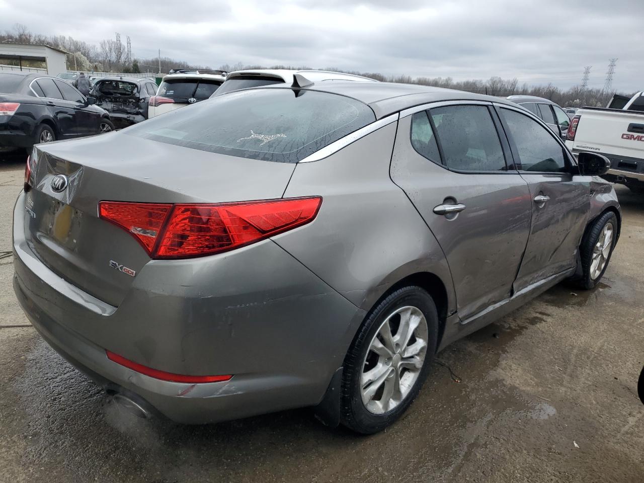 Photo 2 VIN: 5XXGN4A79DG231048 - KIA OPTIMA 