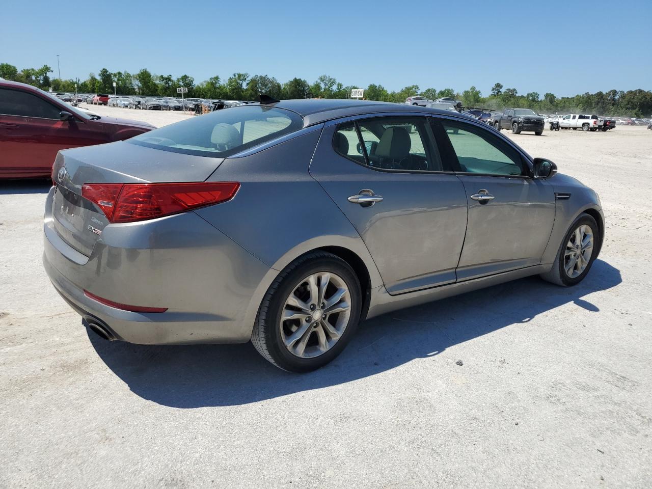 Photo 2 VIN: 5XXGN4A79DG238565 - KIA OPTIMA 