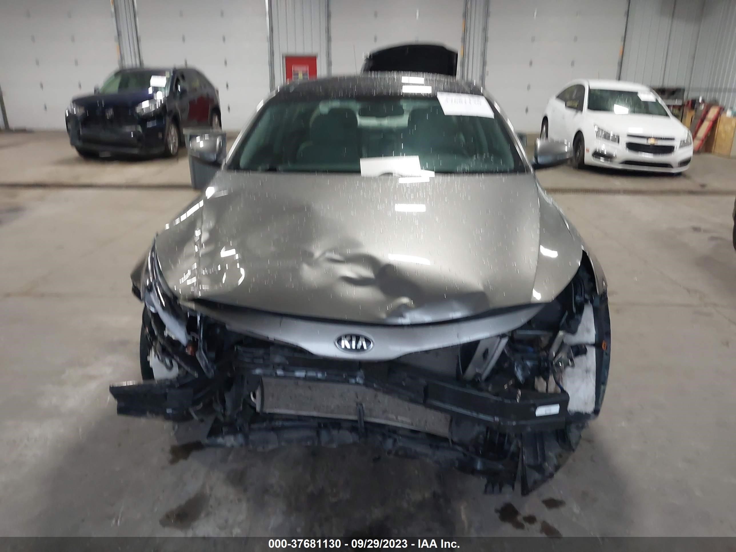 Photo 11 VIN: 5XXGN4A79FG415666 - KIA OPTIMA 