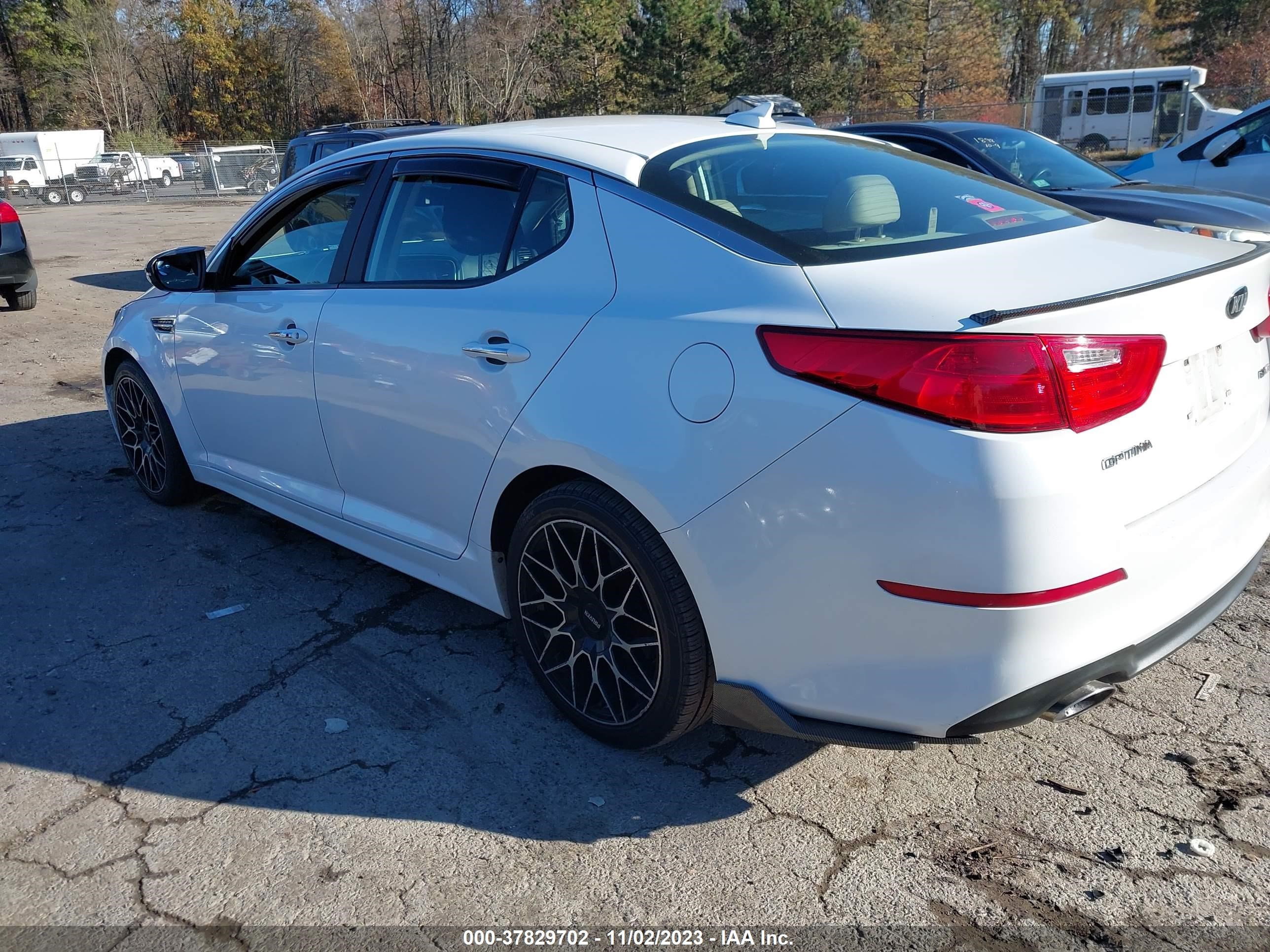 Photo 2 VIN: 5XXGN4A79FG487855 - KIA OPTIMA 