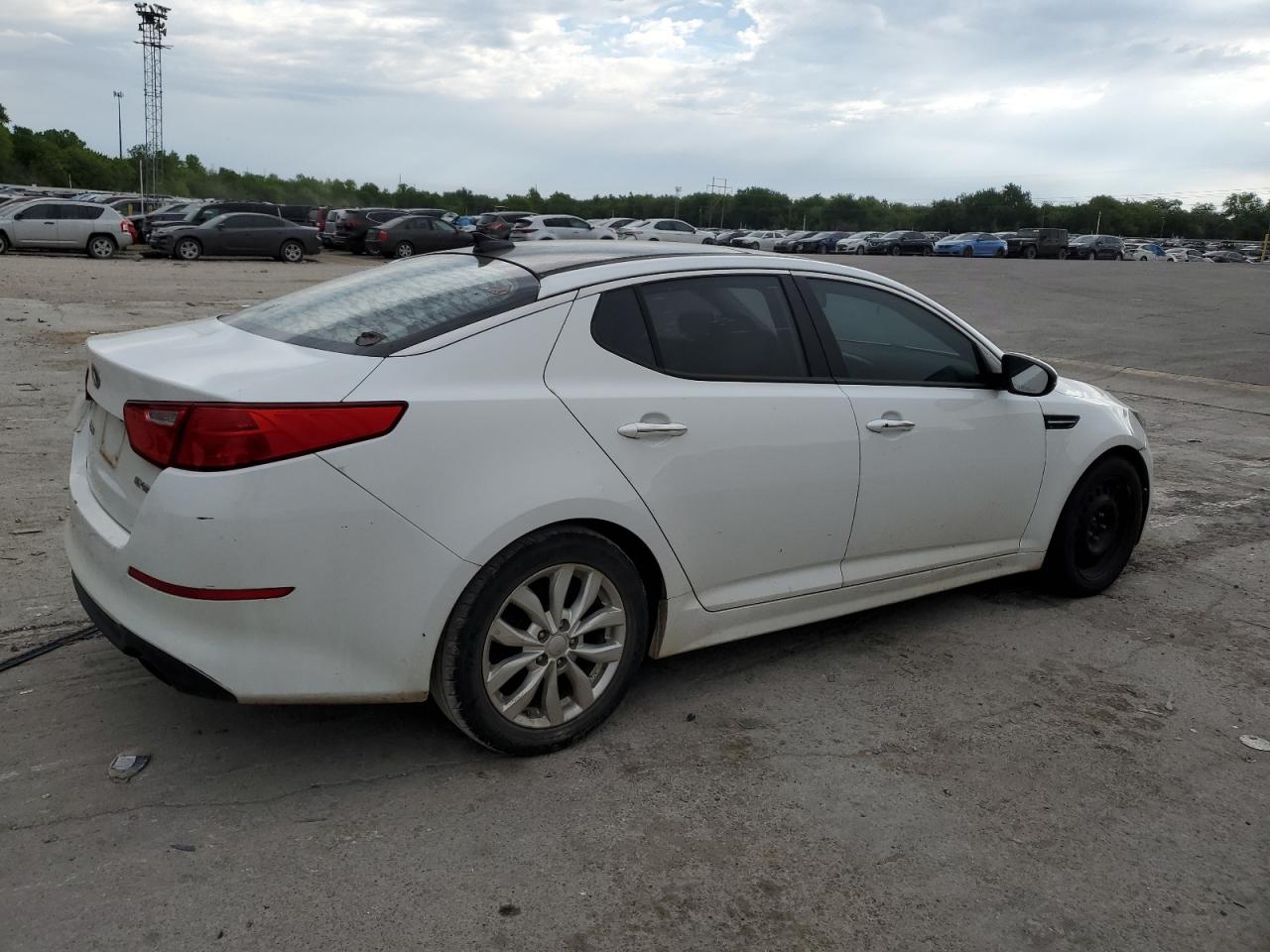 Photo 2 VIN: 5XXGN4A79FG510678 - KIA OPTIMA 