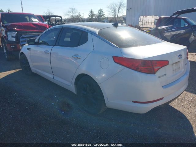 Photo 2 VIN: 5XXGN4A7XCG040771 - KIA OPTIMA 