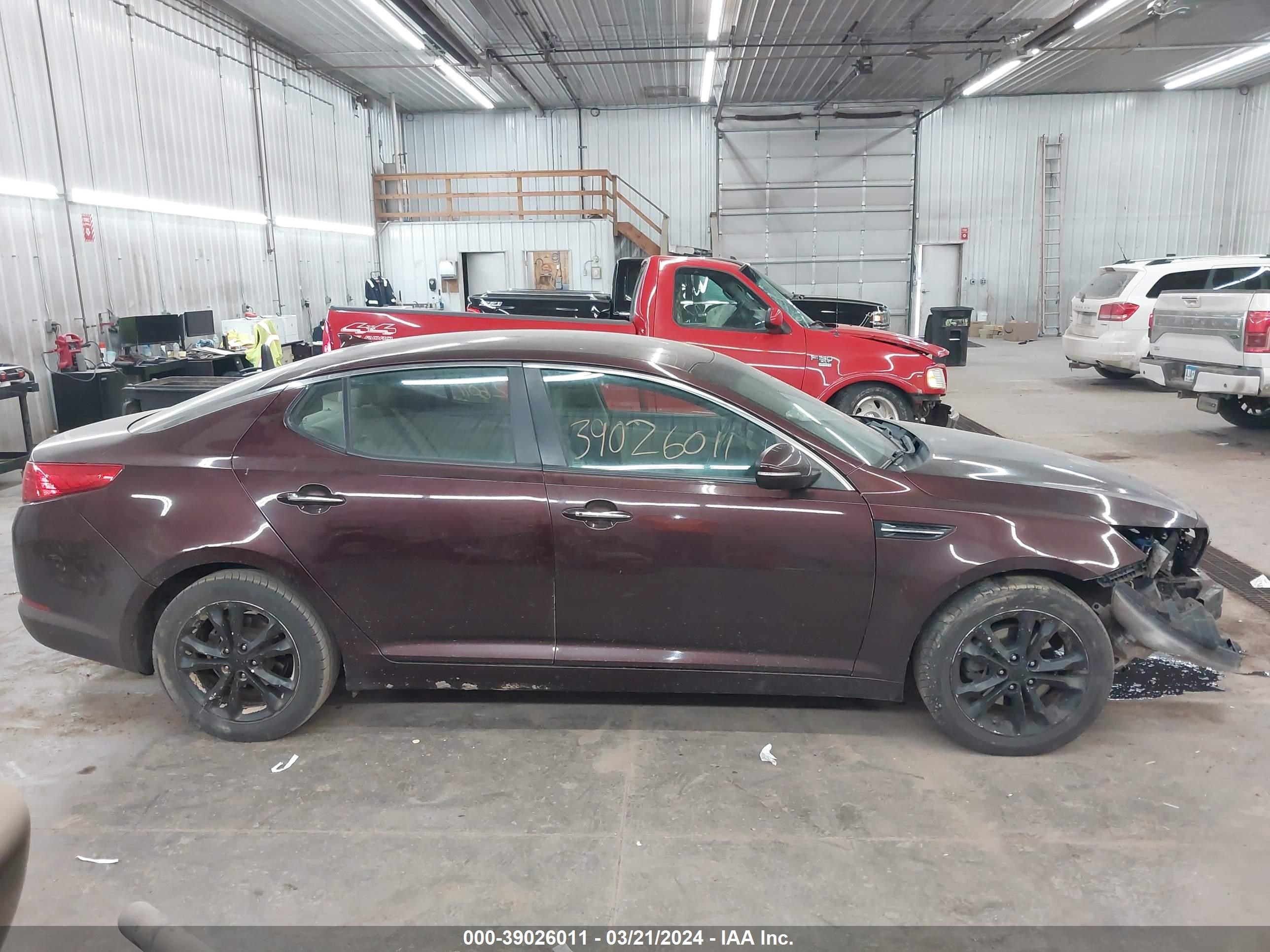 Photo 13 VIN: 5XXGN4A7XCG053374 - KIA OPTIMA 