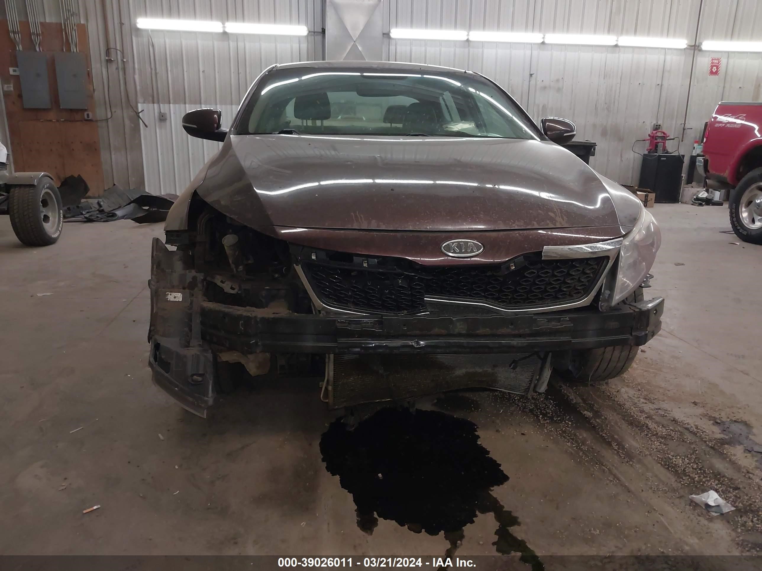 Photo 5 VIN: 5XXGN4A7XCG053374 - KIA OPTIMA 