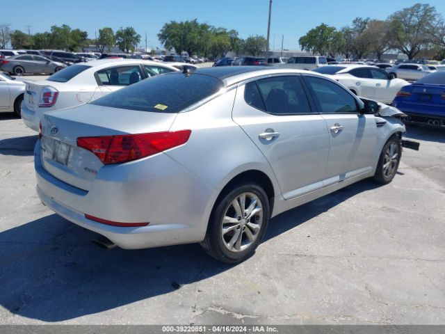 Photo 3 VIN: 5XXGN4A7XCG064441 - KIA OPTIMA 