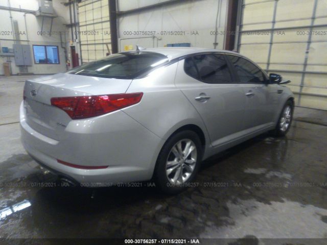 Photo 3 VIN: 5XXGN4A7XCG077593 - KIA OPTIMA 