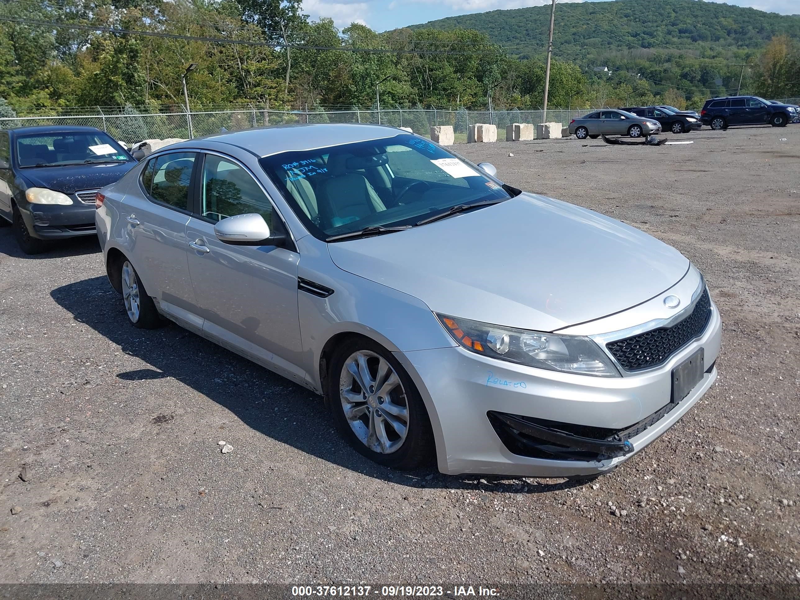 Photo 5 VIN: 5XXGN4A7XDG225758 - KIA OPTIMA 