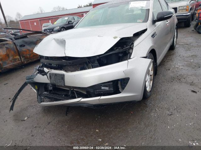 Photo 5 VIN: 5XXGN4A7XDG252796 - KIA OPTIMA 