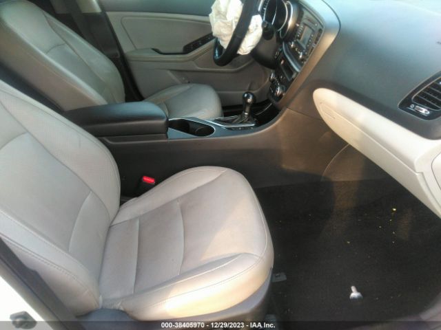 Photo 4 VIN: 5XXGN4A7XEG321973 - KIA OPTIMA 