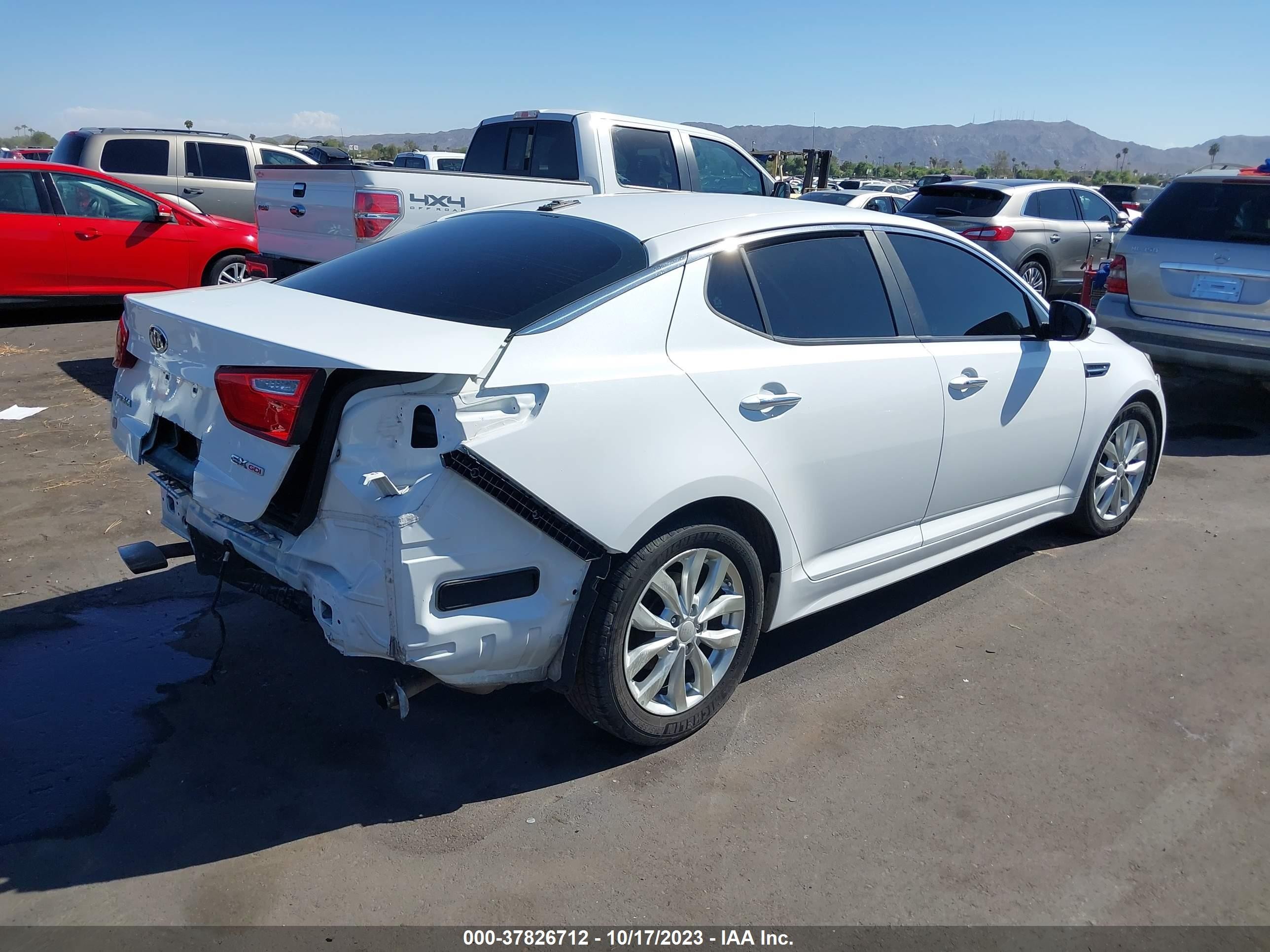 Photo 3 VIN: 5XXGN4A7XFG478307 - KIA OPTIMA 