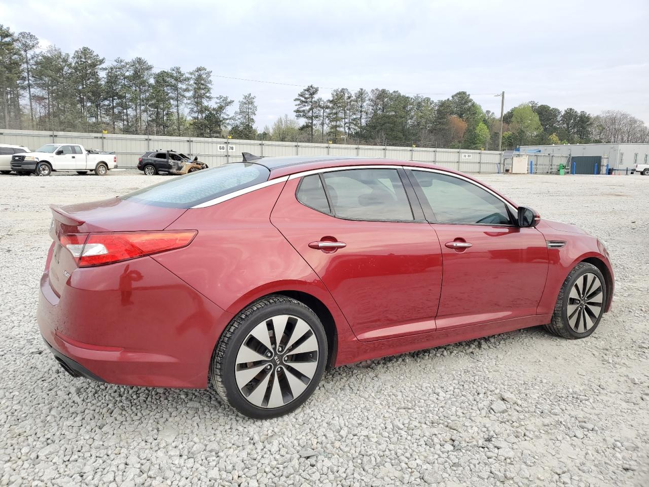 Photo 2 VIN: 5XXGR4A61CG020209 - KIA OPTIMA 