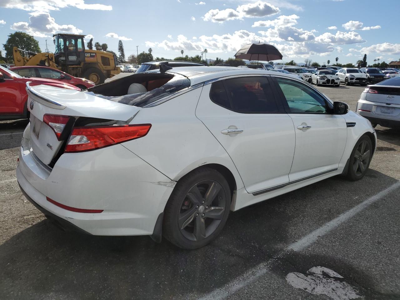 Photo 2 VIN: 5XXGR4A62DG184411 - KIA OPTIMA 