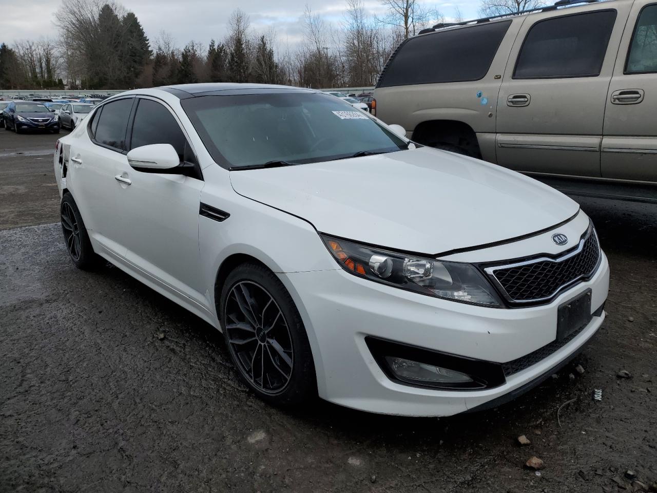 Photo 3 VIN: 5XXGR4A63CG011561 - KIA OPTIMA 