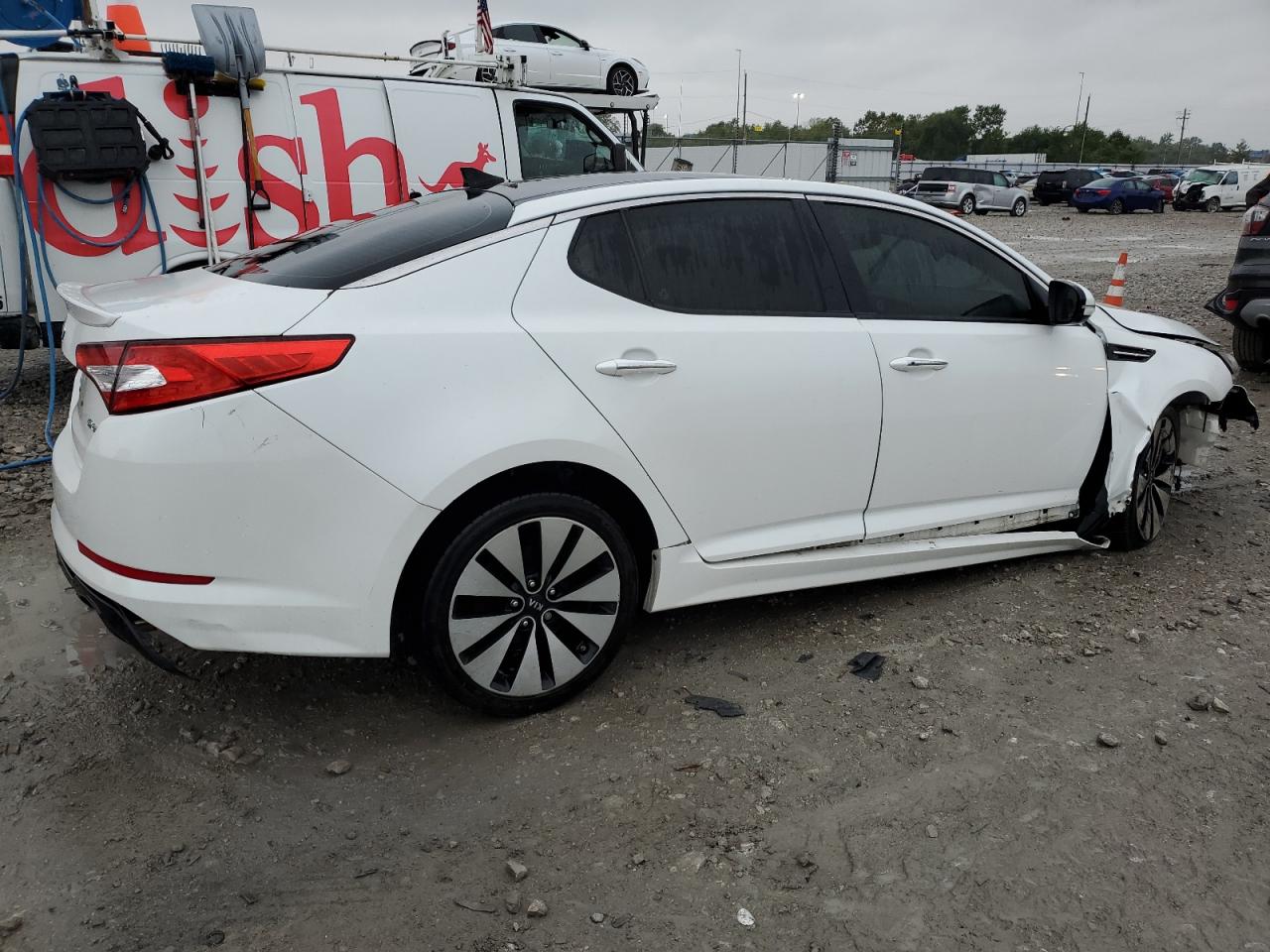 Photo 2 VIN: 5XXGR4A63CG034113 - KIA OPTIMA 