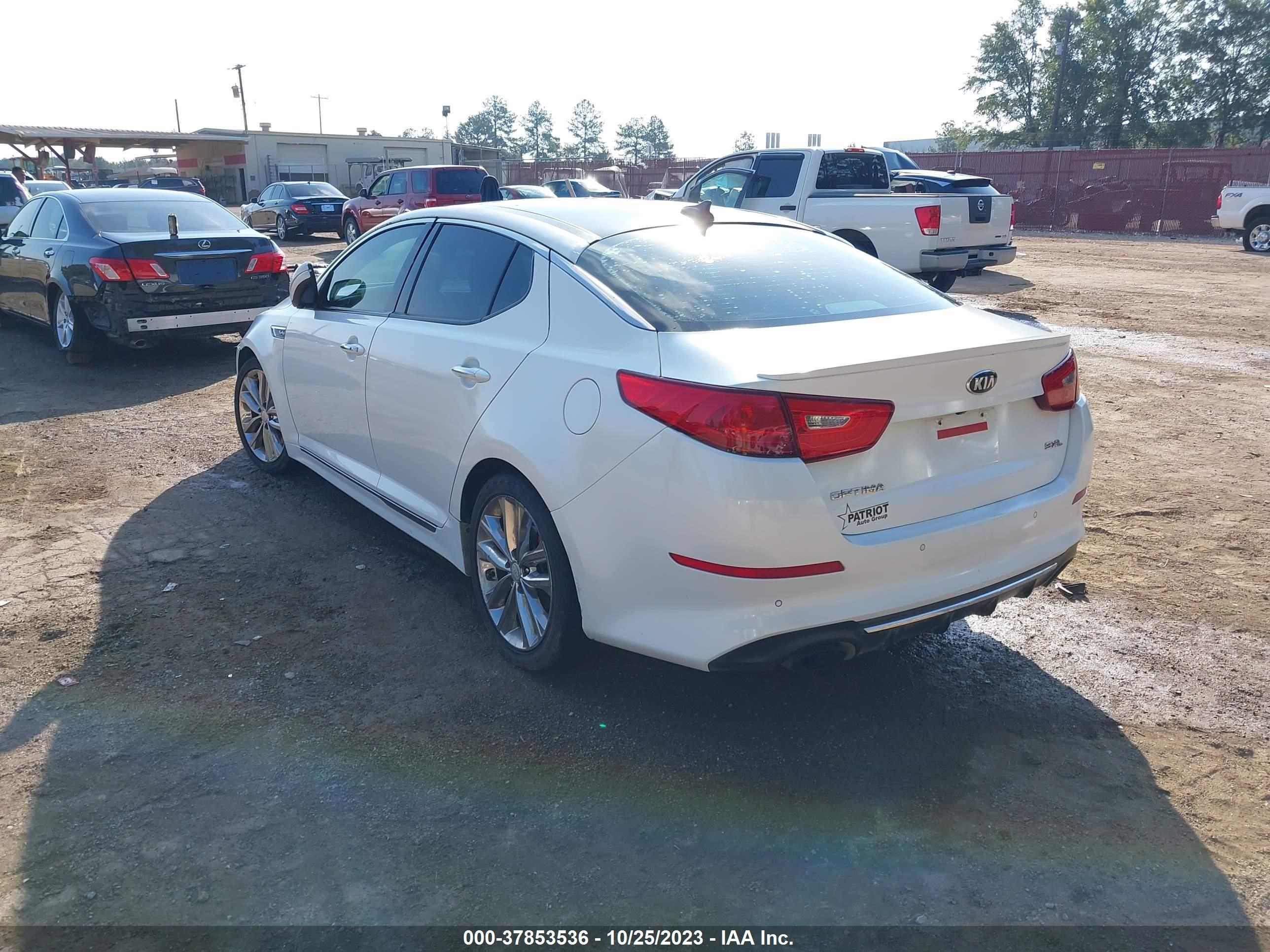 Photo 2 VIN: 5XXGR4A63EG284230 - KIA OPTIMA 