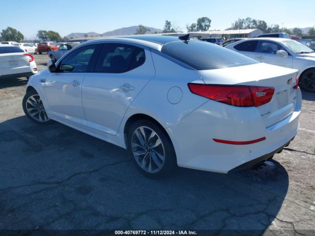 Photo 2 VIN: 5XXGR4A64FG422097 - KIA OPTIMA 