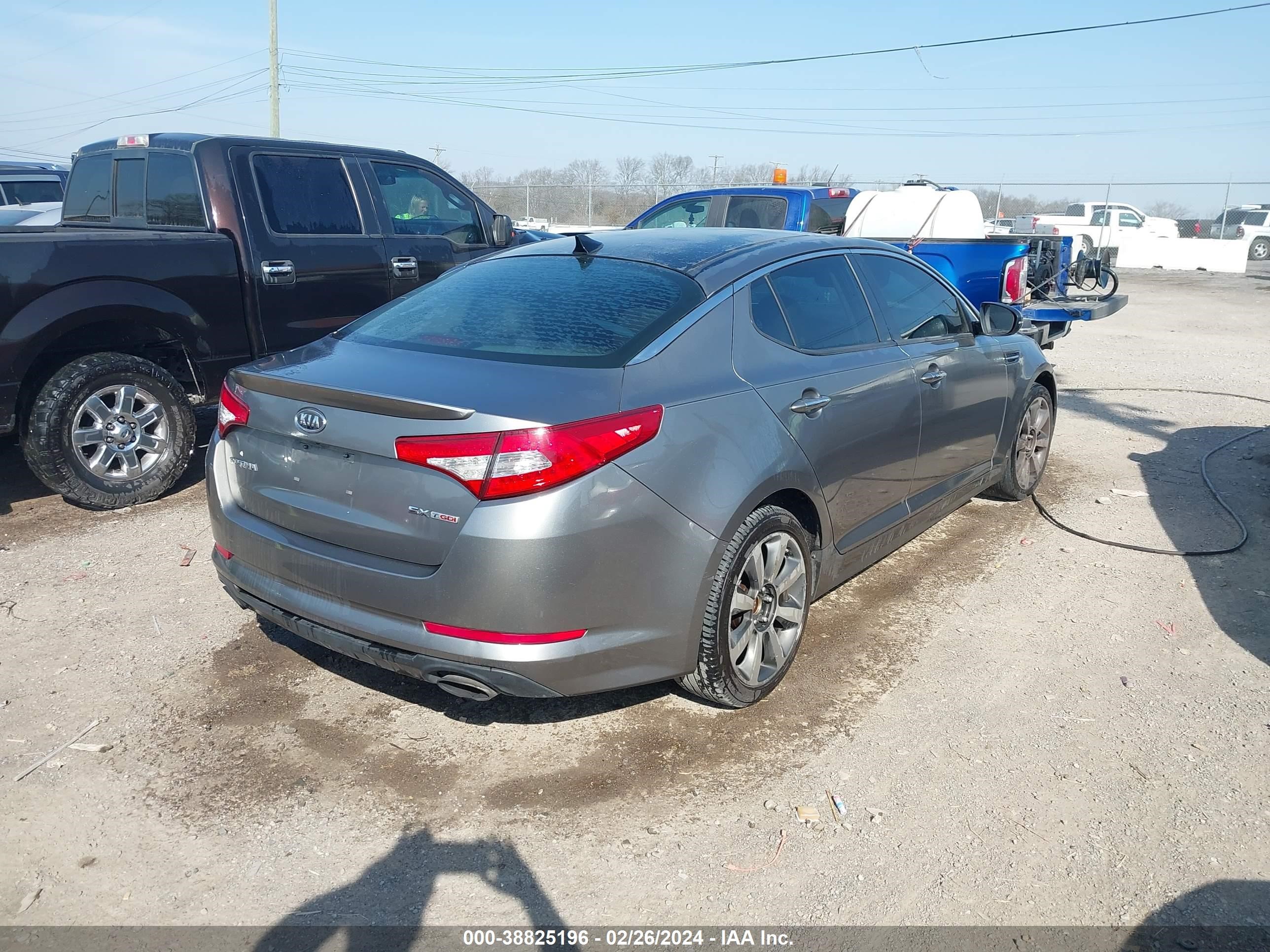 Photo 3 VIN: 5XXGR4A65CG009875 - KIA OPTIMA 