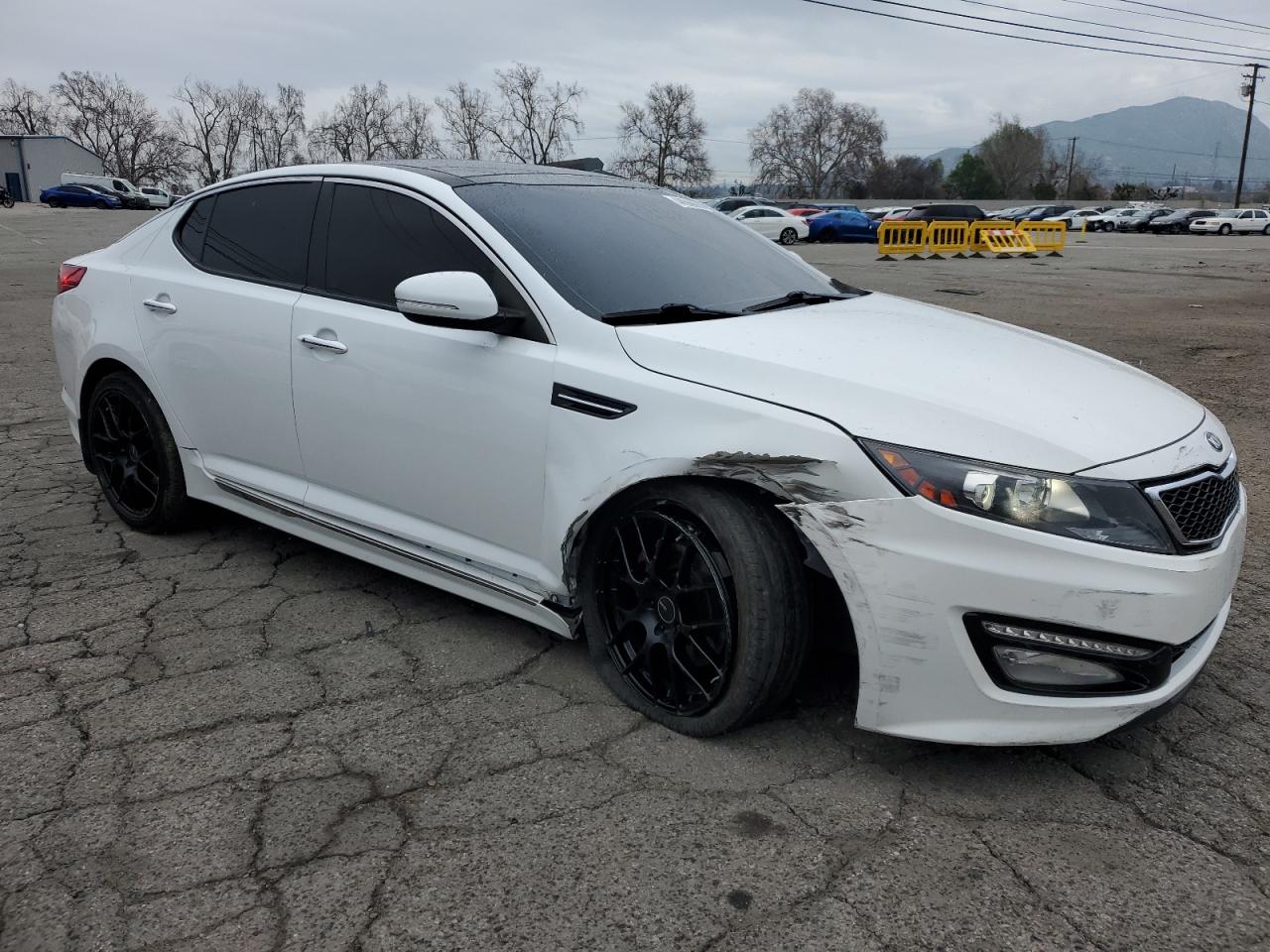 Photo 3 VIN: 5XXGR4A66DG173699 - KIA OPTIMA 