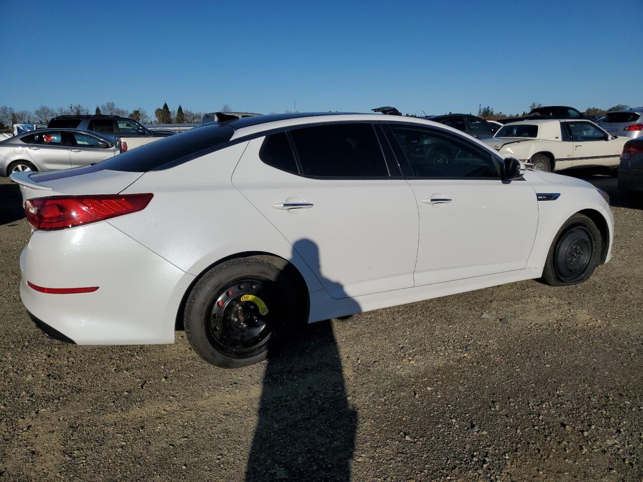 Photo 2 VIN: 5XXGR4A66FG494712 - KIA OPTIMA 