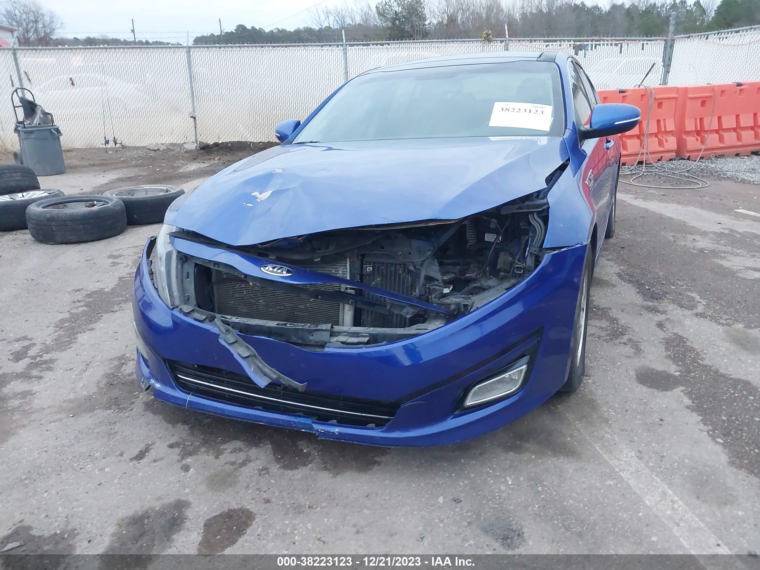 Photo 2 VIN: 5XXGR4A67FG399138 - KIA OPTIMA 