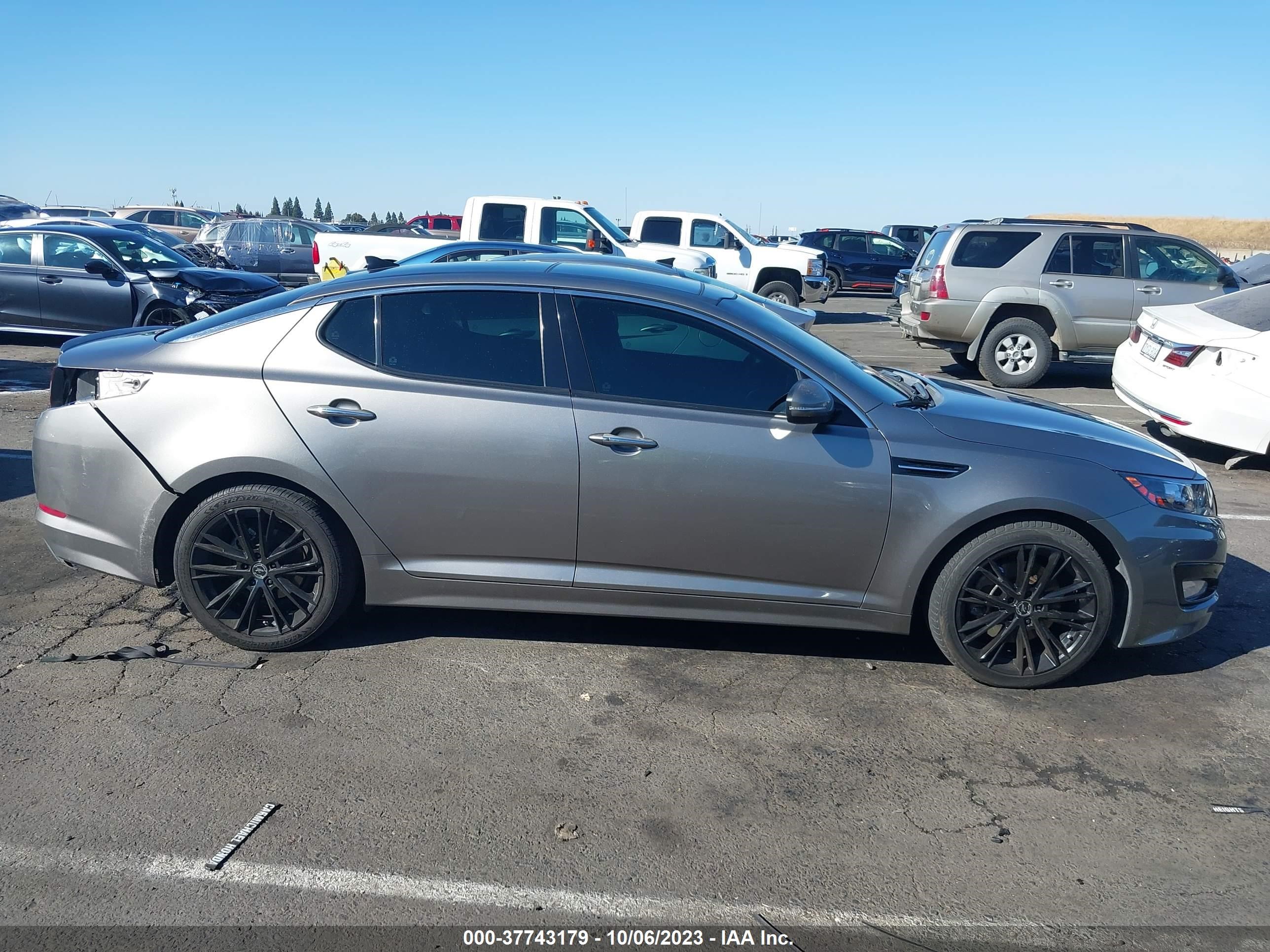 Photo 13 VIN: 5XXGR4A69CG004985 - KIA OPTIMA 