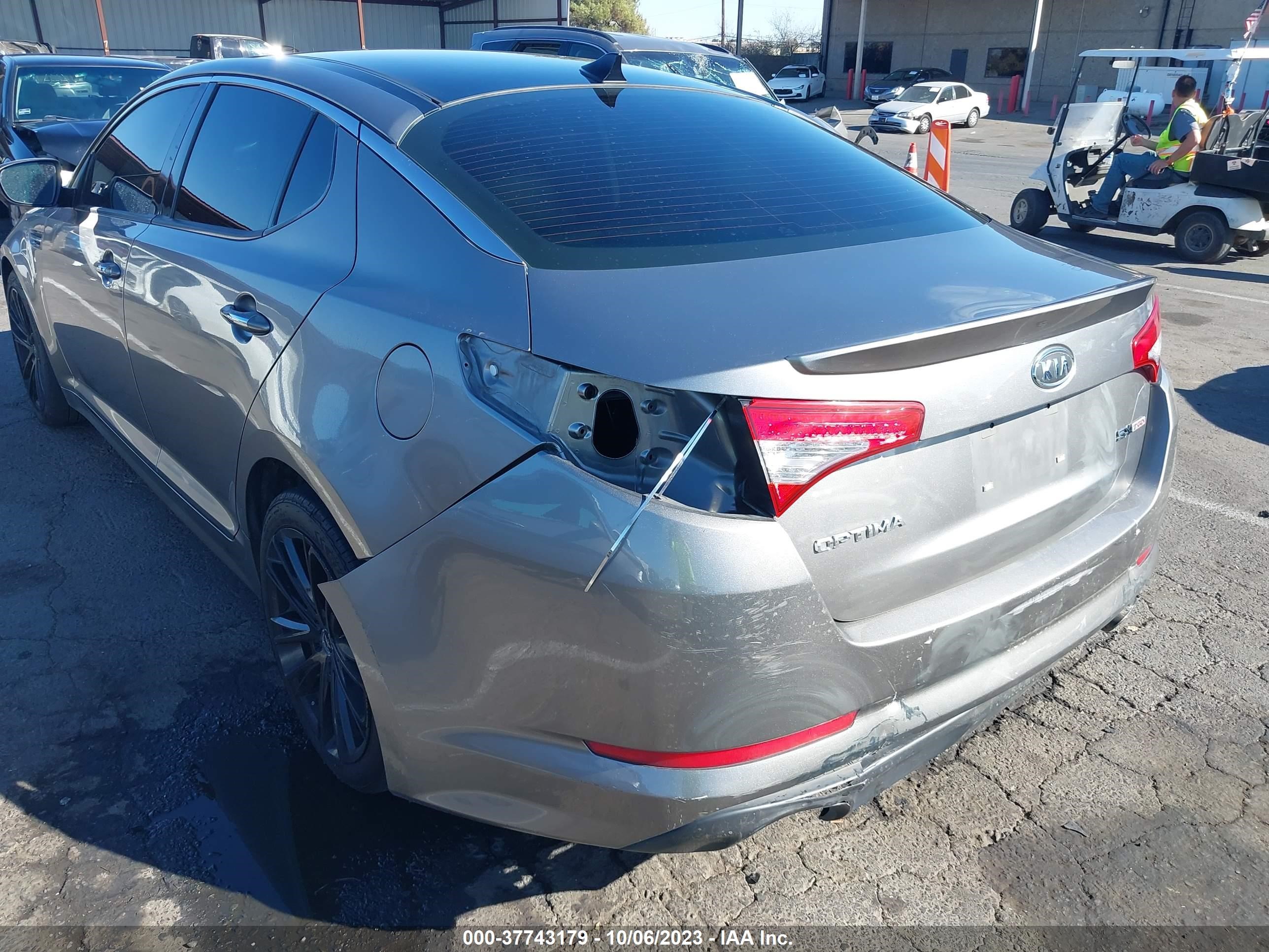 Photo 5 VIN: 5XXGR4A69CG004985 - KIA OPTIMA 