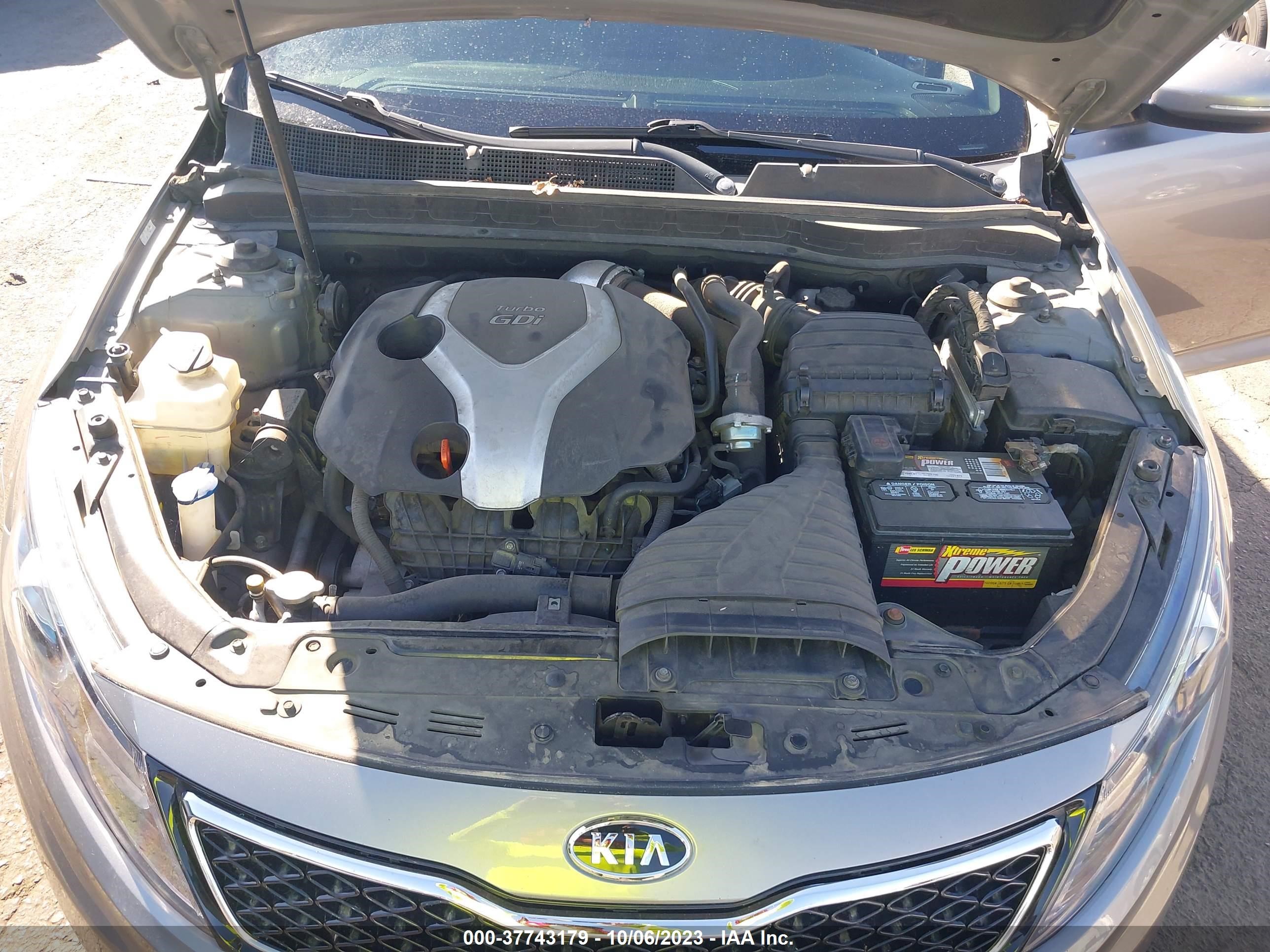 Photo 9 VIN: 5XXGR4A69CG004985 - KIA OPTIMA 