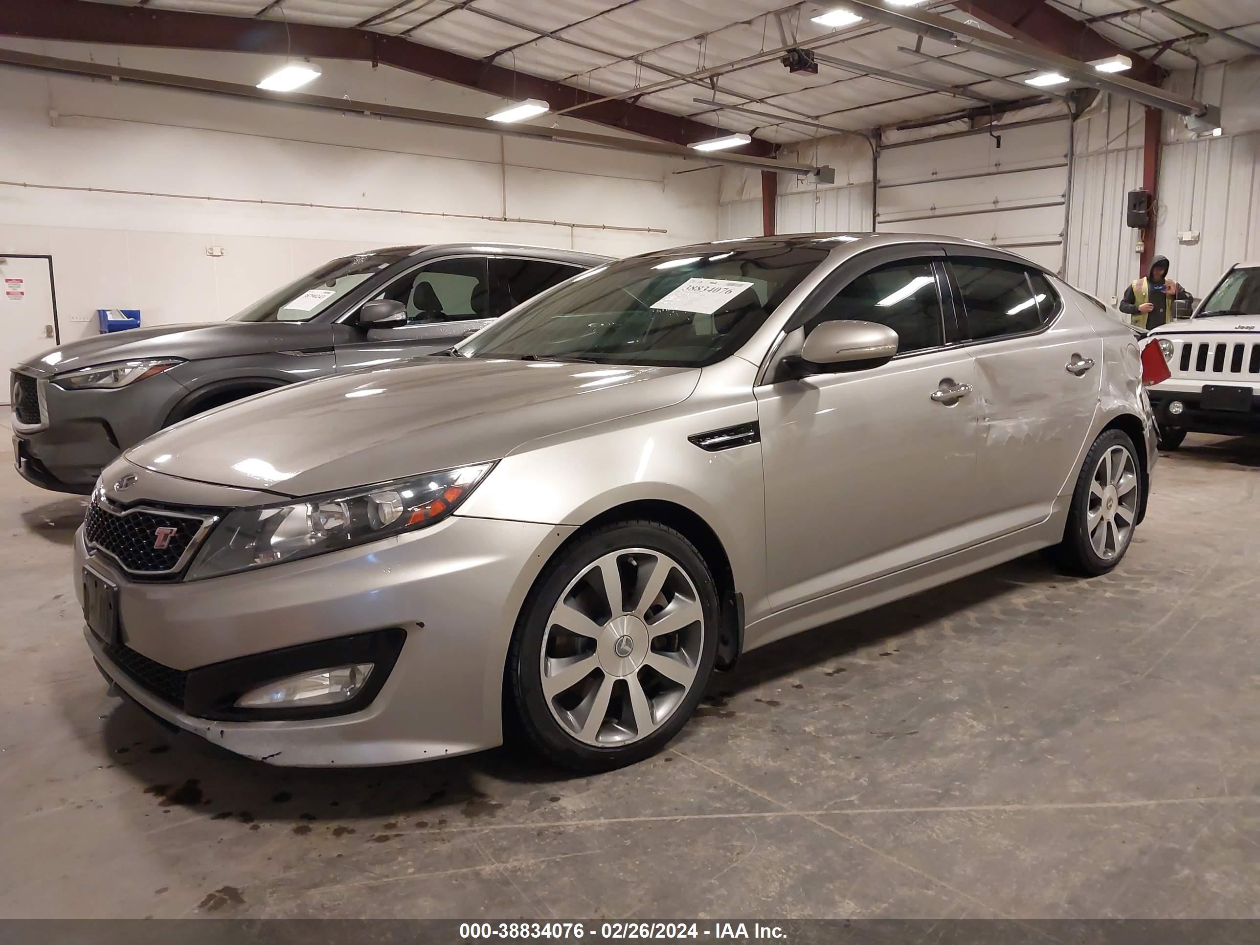 Photo 1 VIN: 5XXGR4A69CG060232 - KIA OPTIMA 