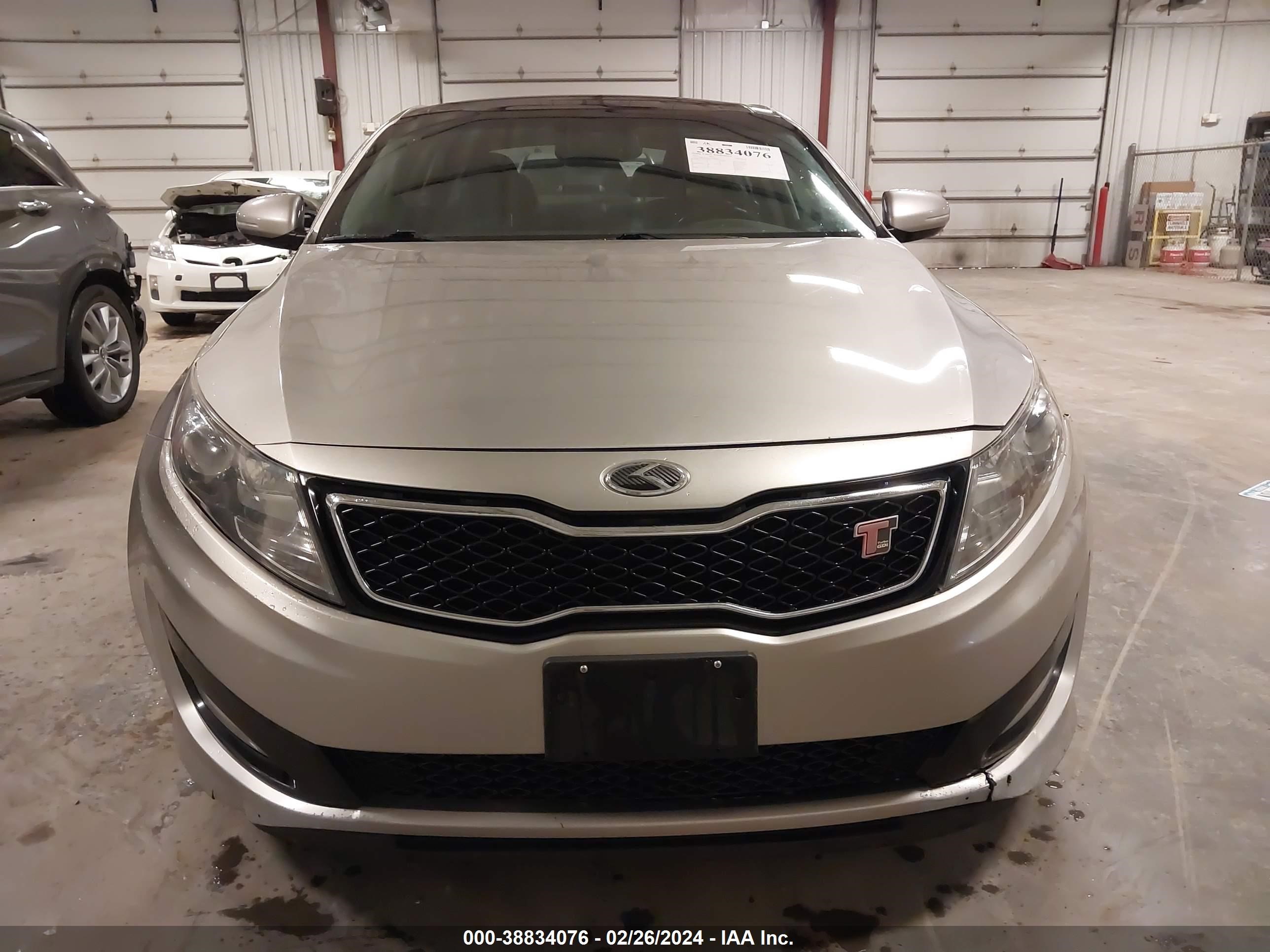 Photo 11 VIN: 5XXGR4A69CG060232 - KIA OPTIMA 