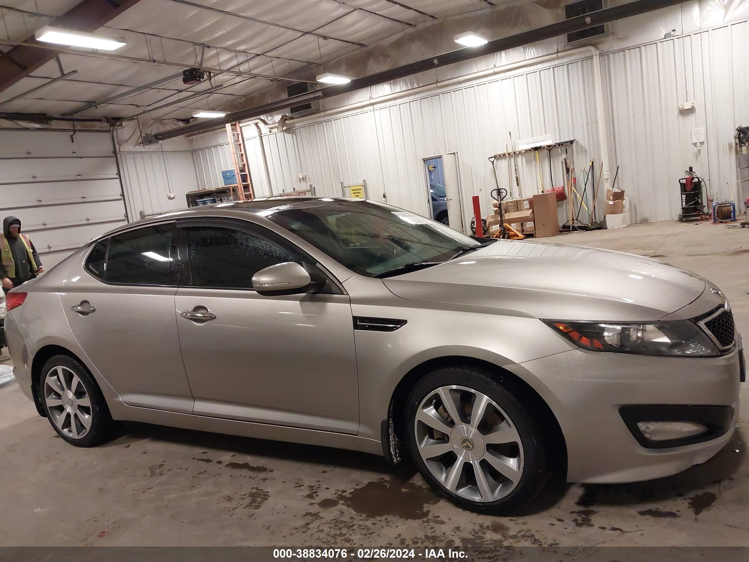 Photo 12 VIN: 5XXGR4A69CG060232 - KIA OPTIMA 