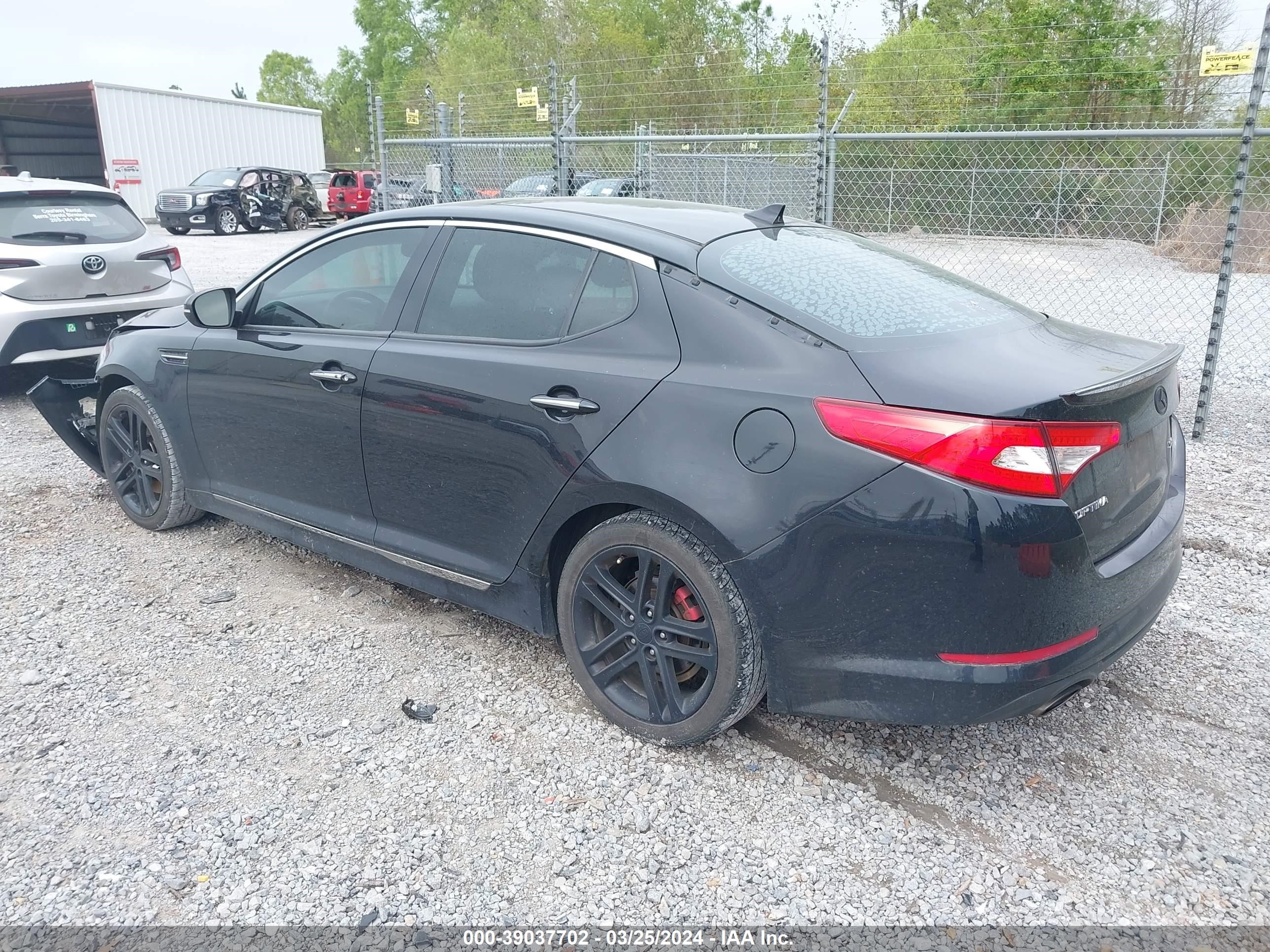 Photo 2 VIN: 5XXGR4A69DG217100 - KIA OPTIMA 