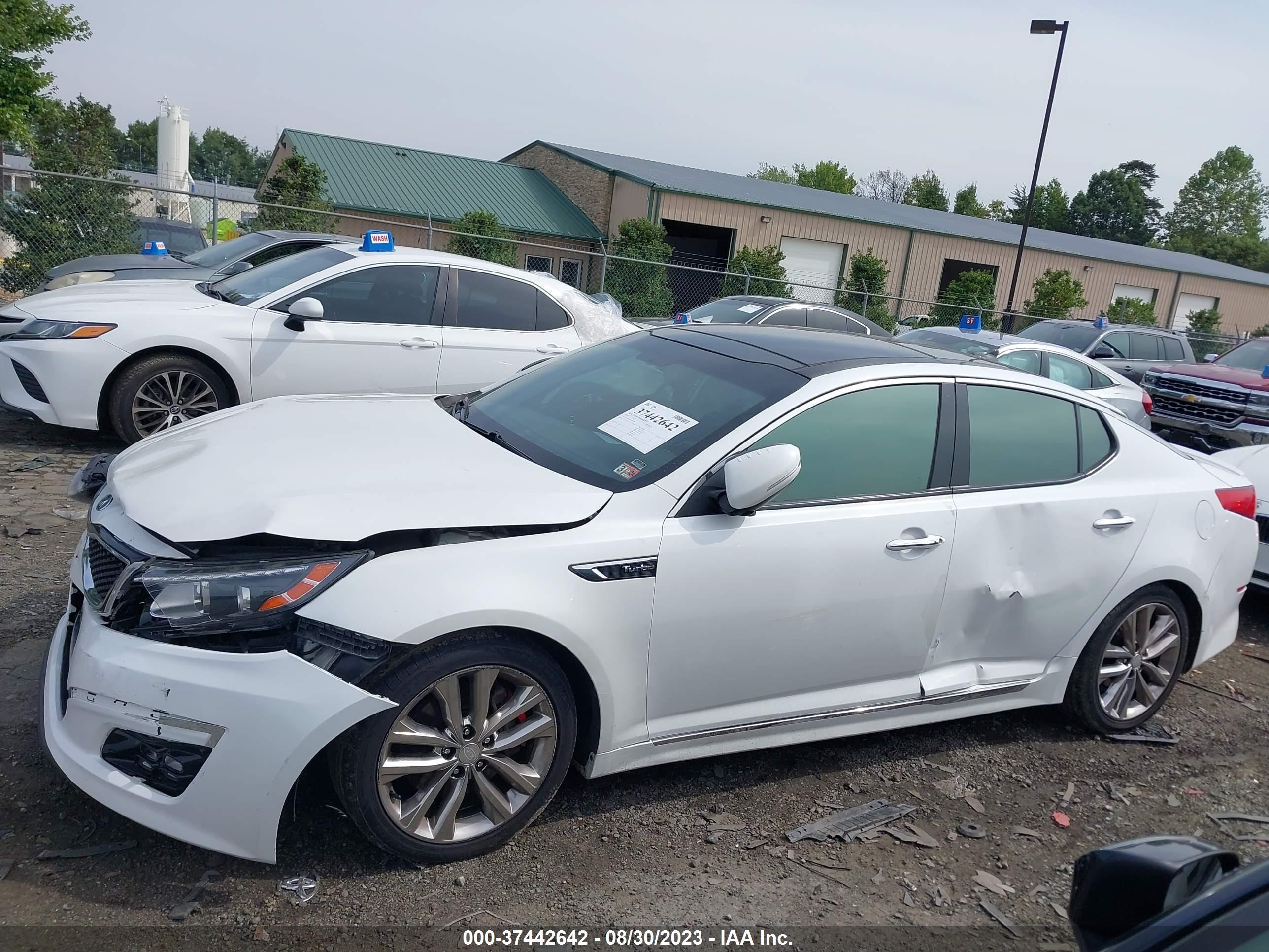 Photo 13 VIN: 5XXGR4A69FG453894 - KIA OPTIMA 