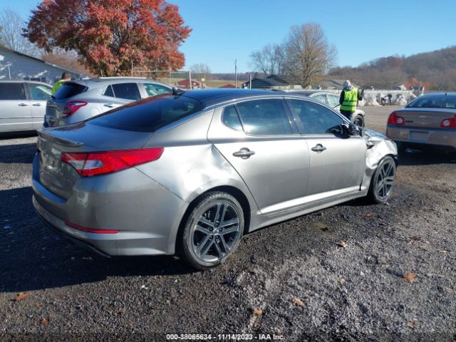 Photo 3 VIN: 5XXGR4A6XDG109391 - KIA OPTIMA 