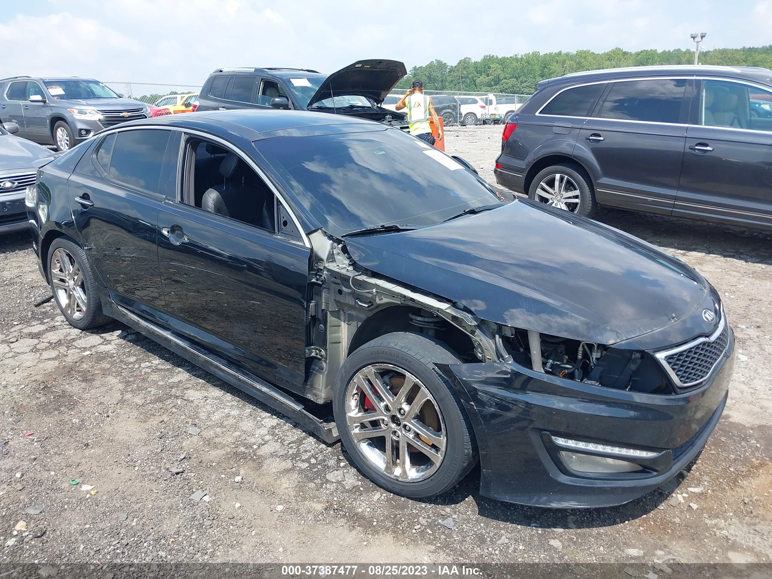 Photo 5 VIN: 5XXGR4A6XDG212326 - KIA OPTIMA 