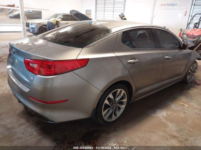 Photo 3 VIN: 5XXGR4A77FG370912 - KIA OPTIMA 