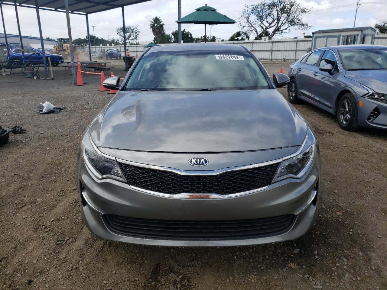 Photo 4 VIN: 5XXGT4L15GG010517 - KIA OPTIMA 