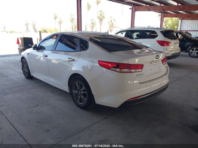 Photo 2 VIN: 5XXGT4L15JG207906 - KIA OPTIMA 