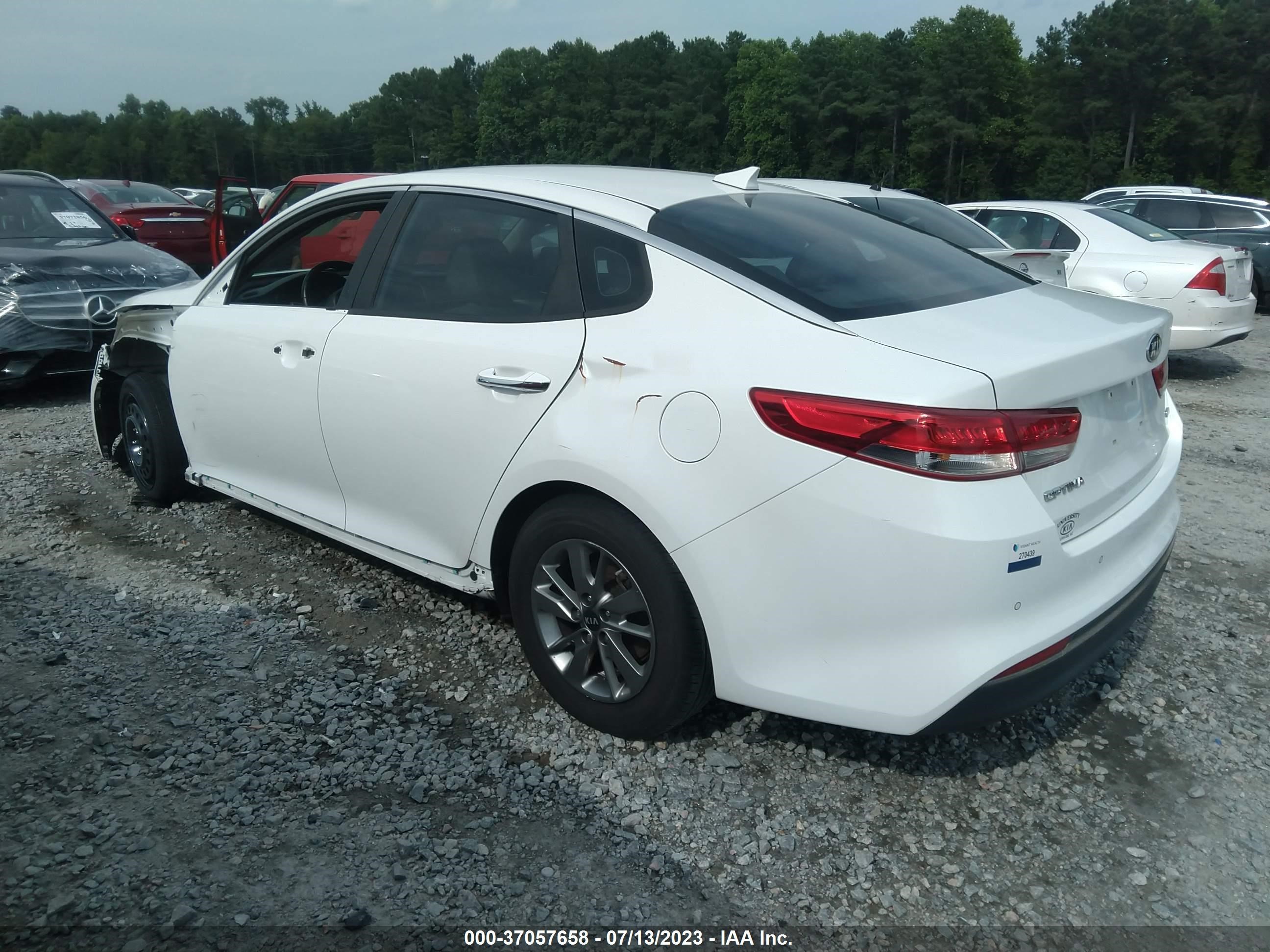 Photo 13 VIN: 5XXGT4L16GG010025 - KIA OPTIMA 