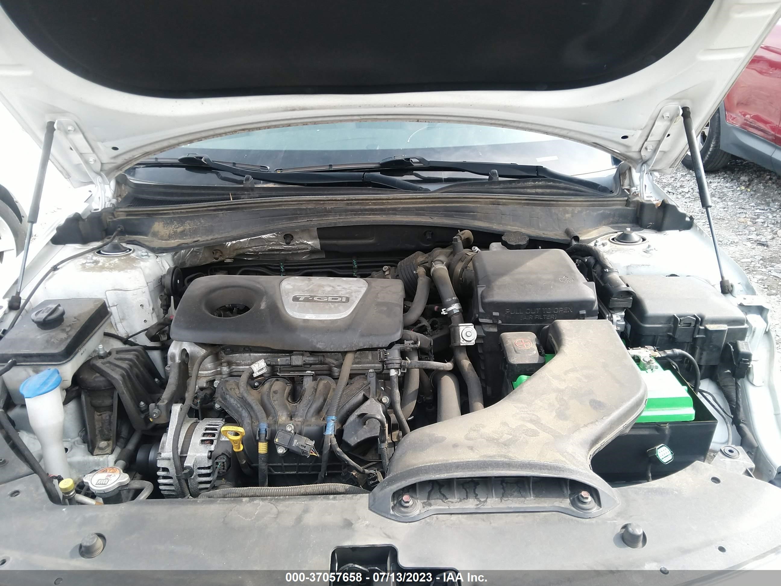 Photo 9 VIN: 5XXGT4L16GG010025 - KIA OPTIMA 