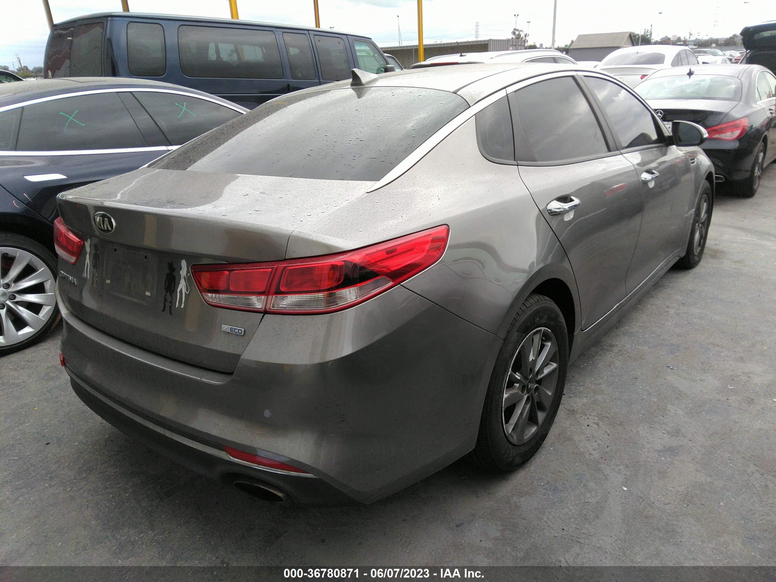 Photo 3 VIN: 5XXGT4L16HG134085 - KIA OPTIMA 