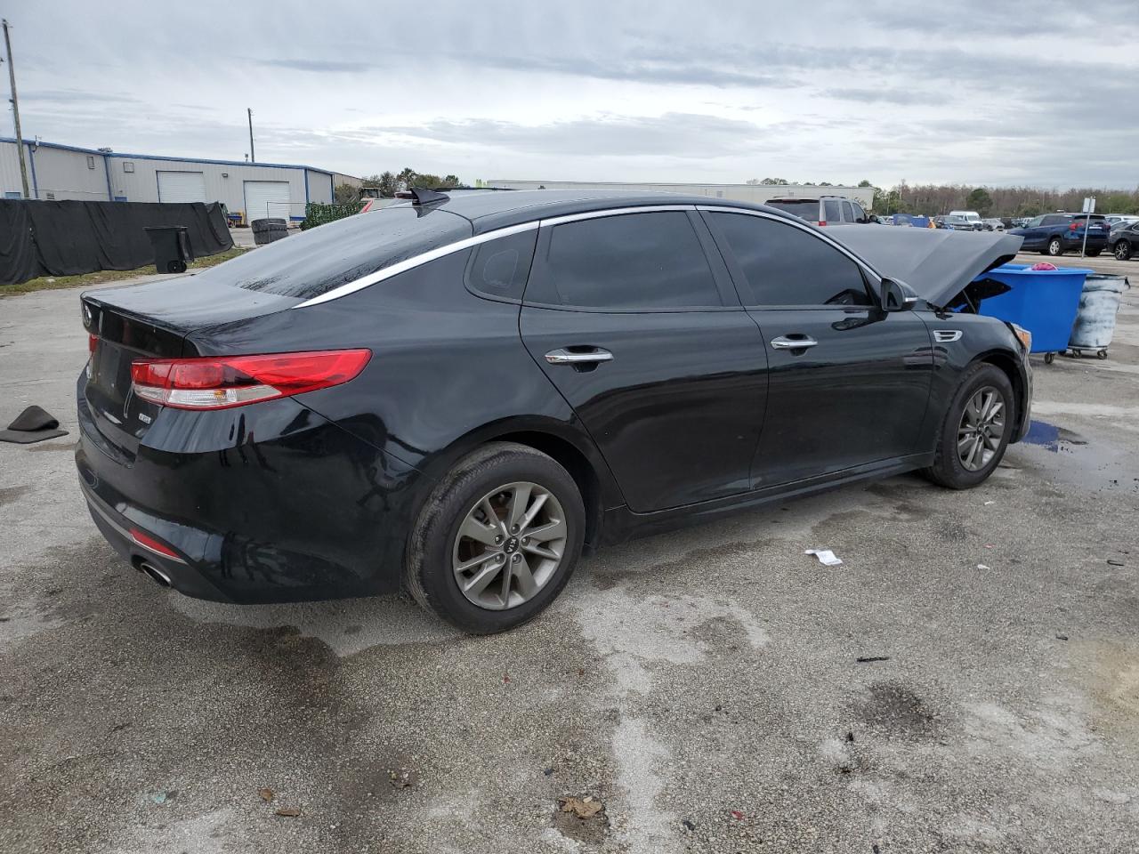 Photo 2 VIN: 5XXGT4L1XJG221140 - KIA OPTIMA 