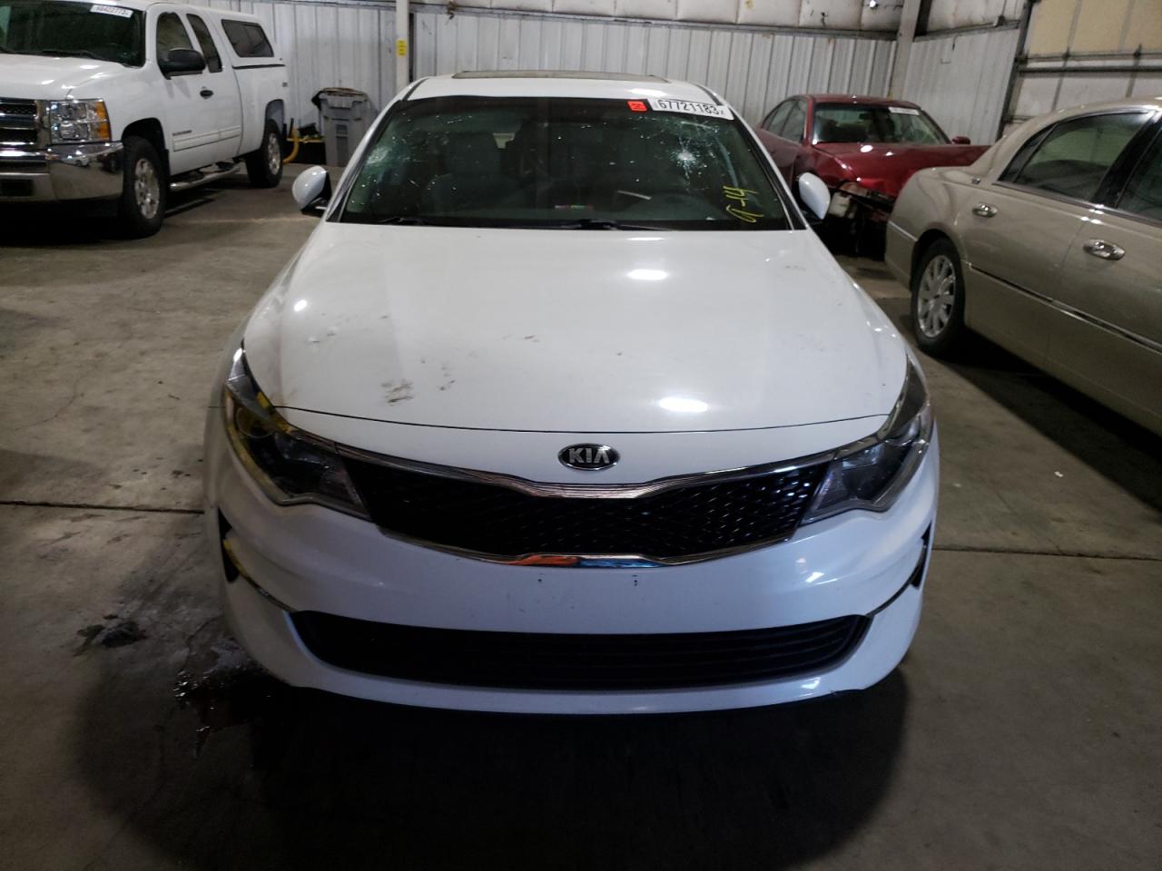 Photo 4 VIN: 5XXGT4L30GG002858 - KIA OPTIMA 