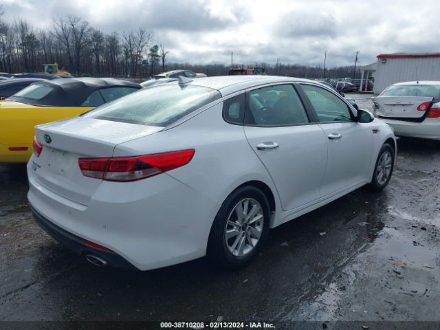 Photo 3 VIN: 5XXGT4L30GG067984 - KIA OPTIMA 