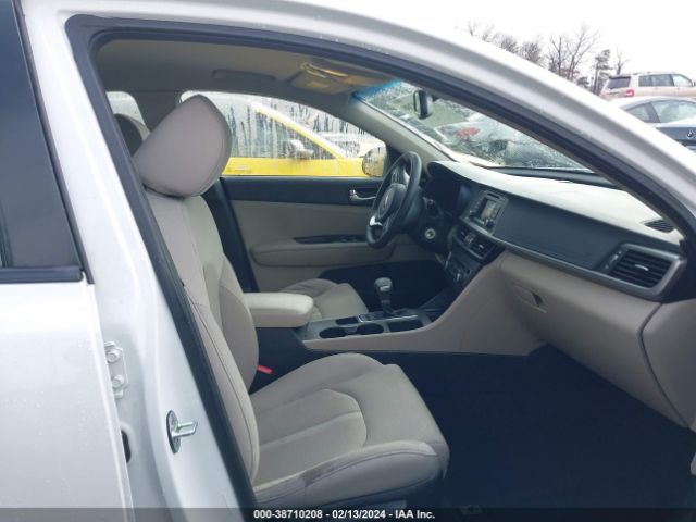 Photo 4 VIN: 5XXGT4L30GG067984 - KIA OPTIMA 