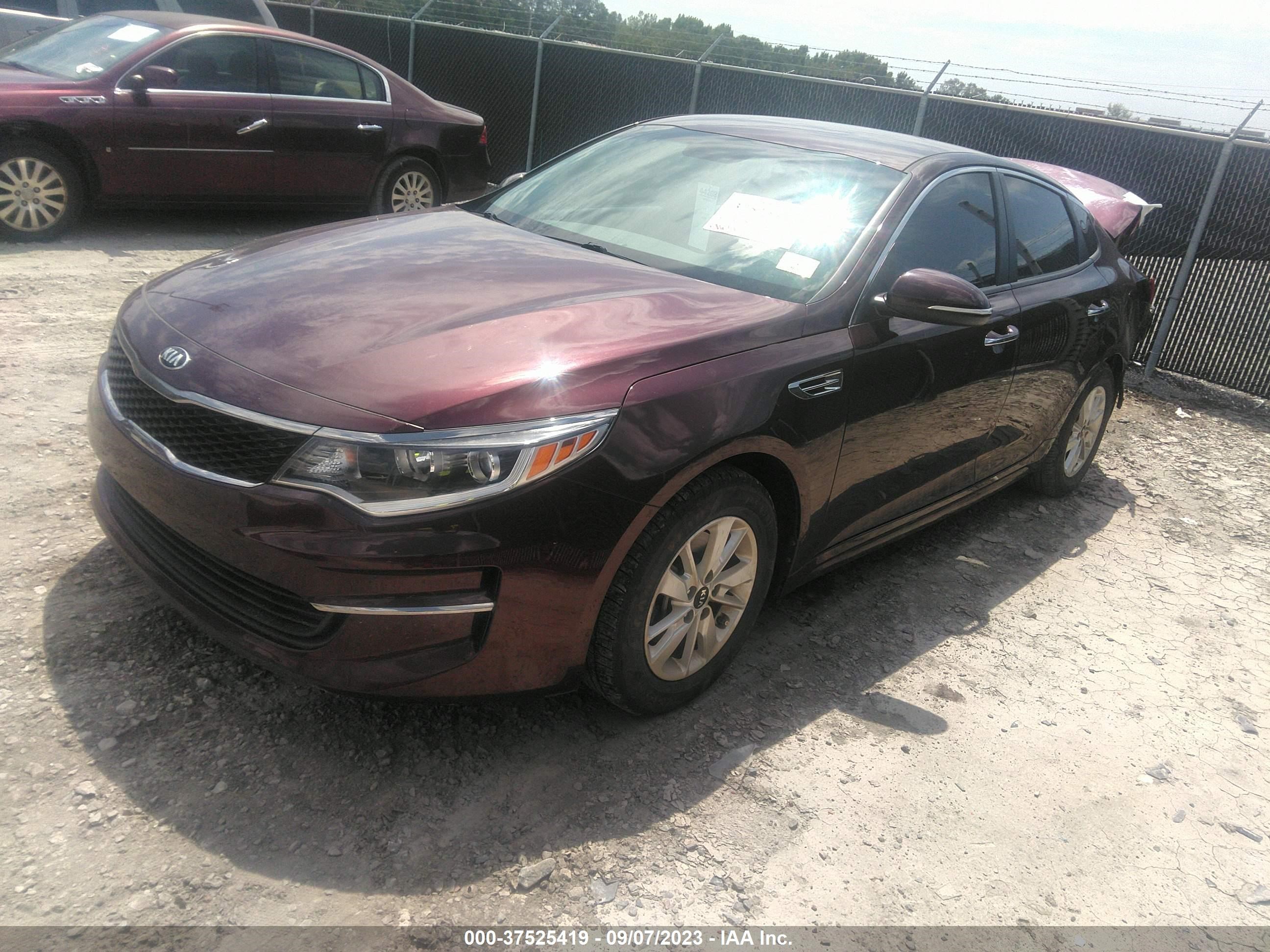 Photo 1 VIN: 5XXGT4L30GG108906 - KIA OPTIMA 