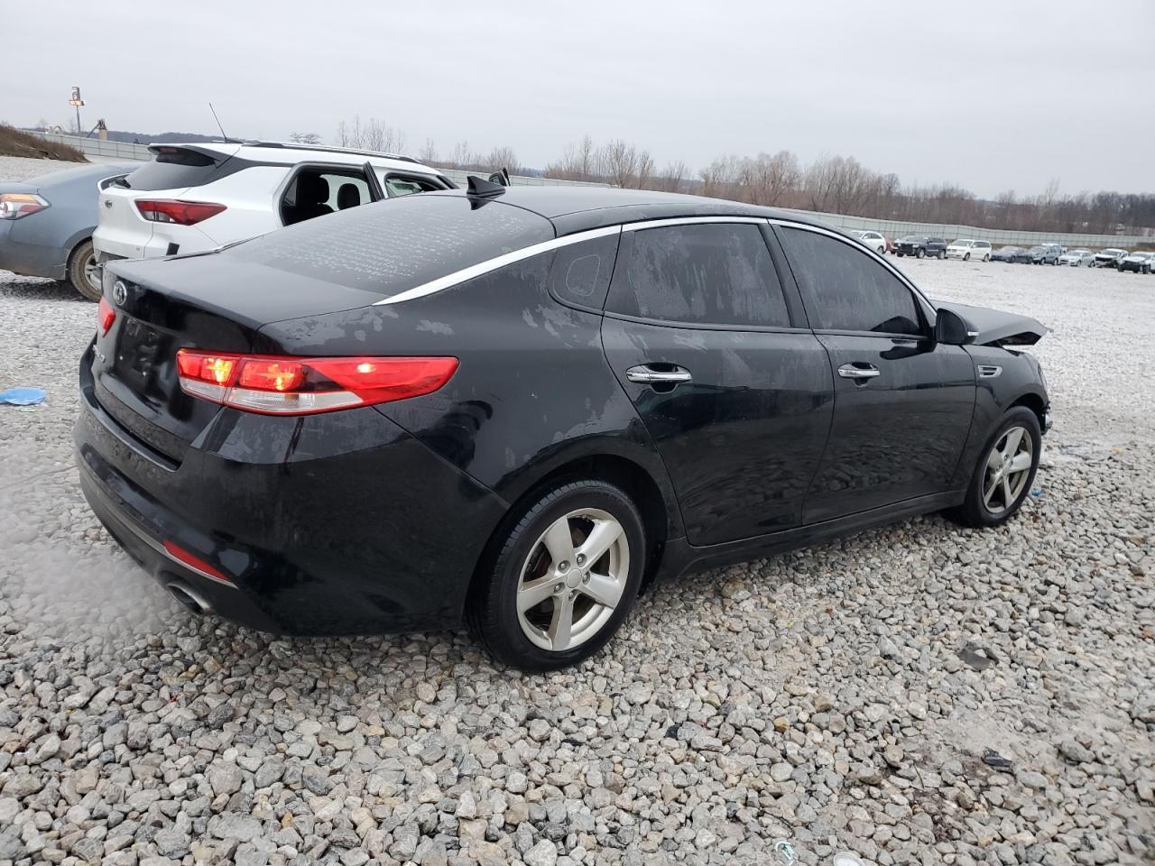 Photo 2 VIN: 5XXGT4L30HG152616 - KIA OPTIMA 