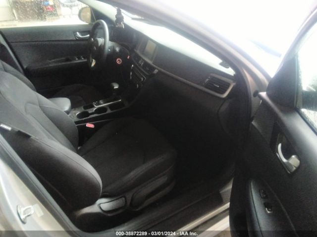 Photo 4 VIN: 5XXGT4L30JG209032 - KIA OPTIMA 