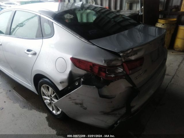 Photo 5 VIN: 5XXGT4L30JG209032 - KIA OPTIMA 